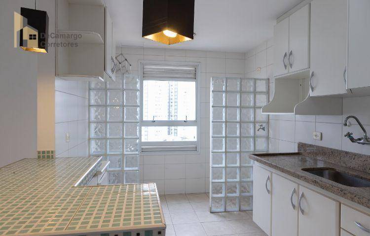 Apartamento à venda com 2 quartos, 64m² - Foto 10