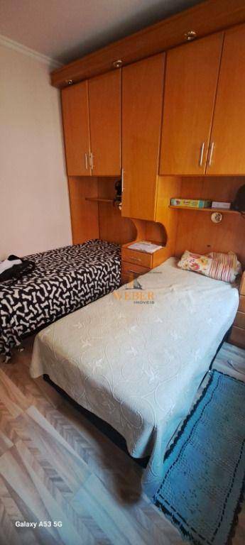 Apartamento à venda com 2 quartos, 80m² - Foto 32