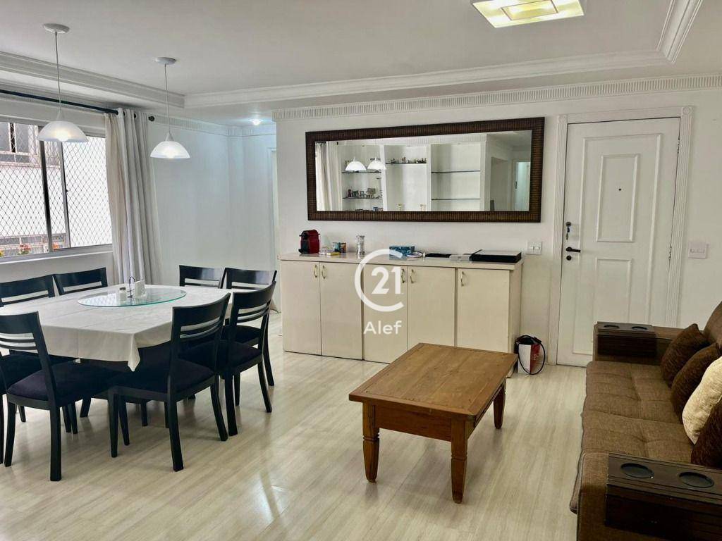 Apartamento à venda com 4 quartos, 140m² - Foto 2