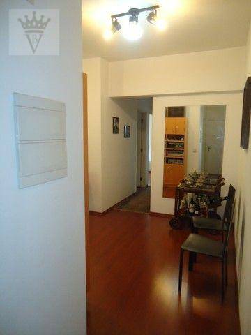 Apartamento à venda com 3 quartos, 70m² - Foto 2