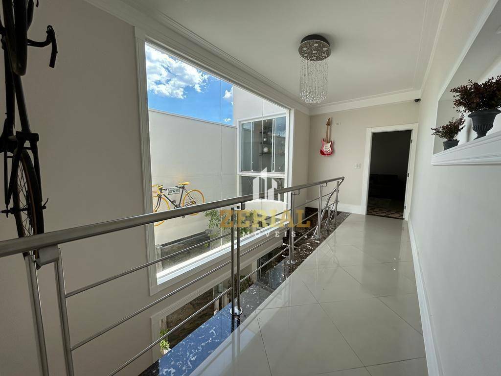 Sobrado à venda com 3 quartos, 242m² - Foto 14