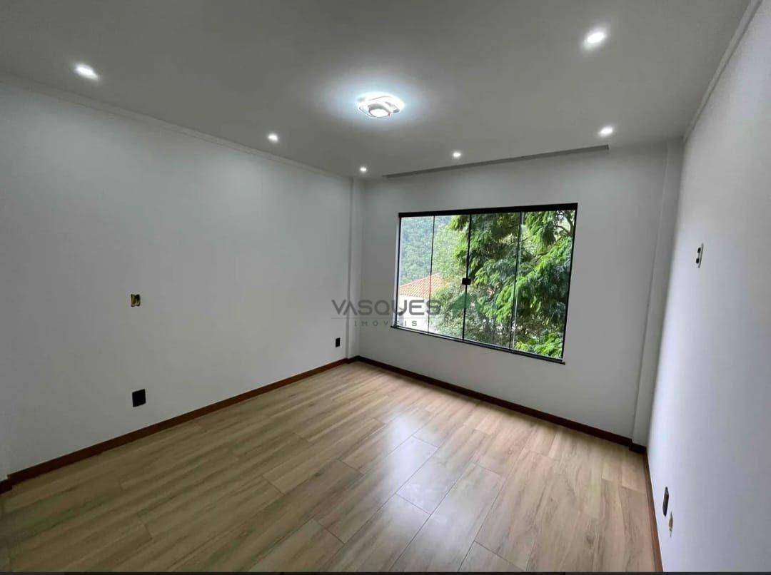 Casa de Condomínio à venda com 3 quartos, 150m² - Foto 15