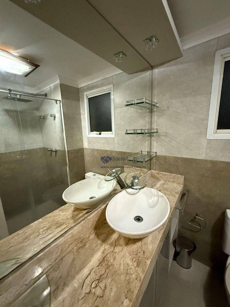 Apartamento para alugar com 3 quartos, 109m² - Foto 18