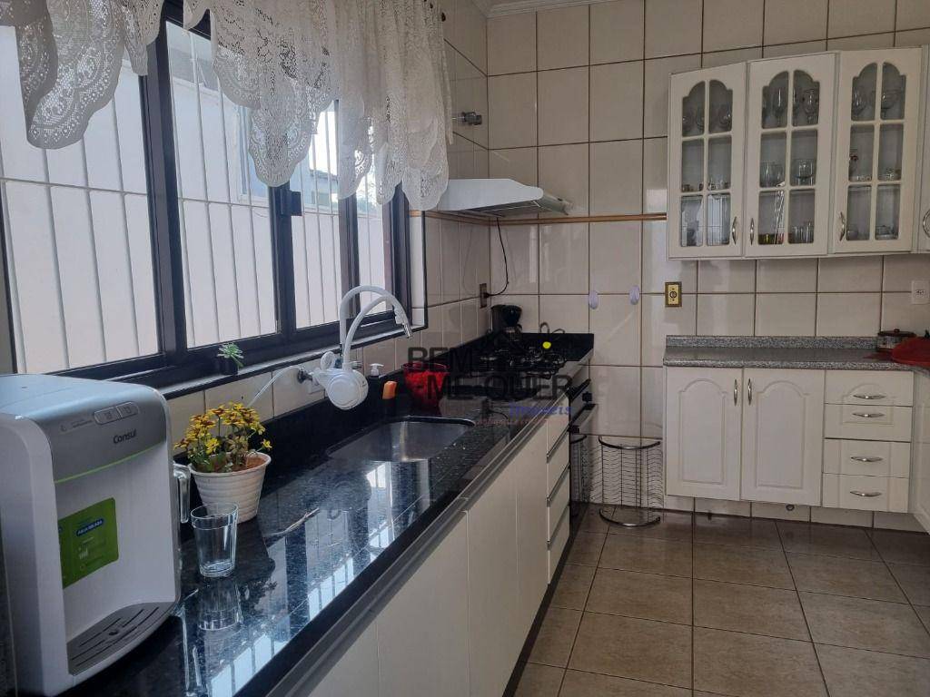 Casa à venda com 4 quartos, 300m² - Foto 31