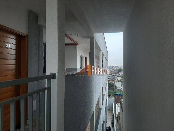 Apartamento à venda com 2 quartos, 30m² - Foto 12