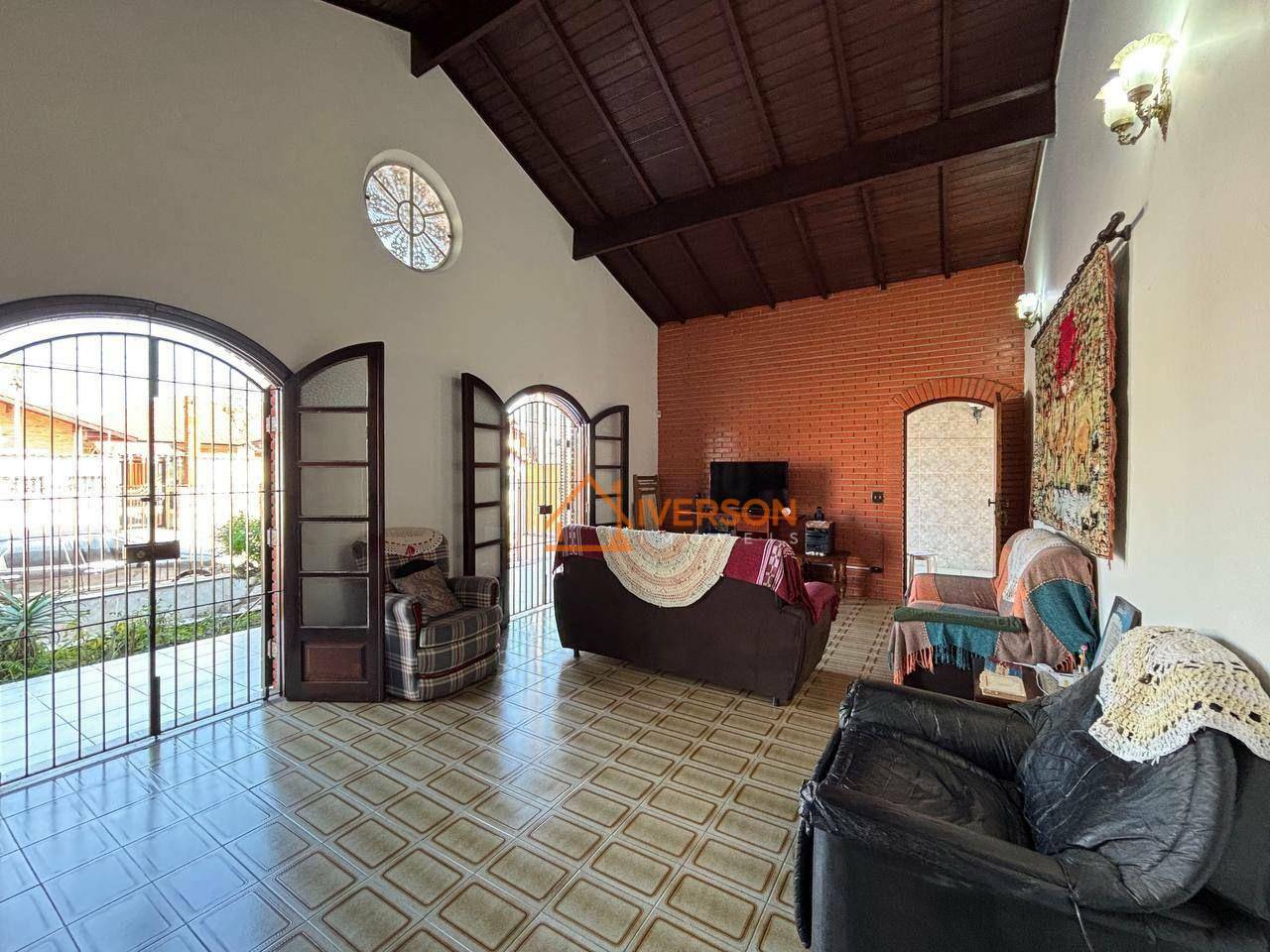 Casa, 3 quartos, 150 m² - Foto 1