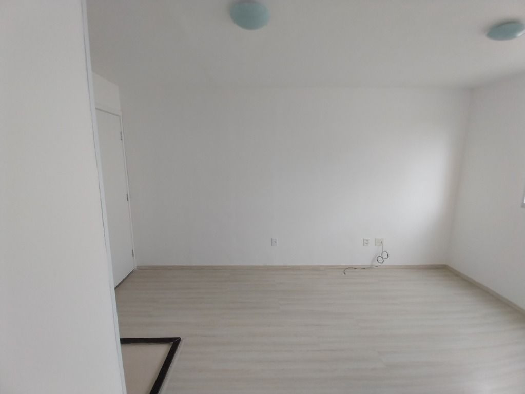 Apartamento para alugar com 2 quartos, 40m² - Foto 10