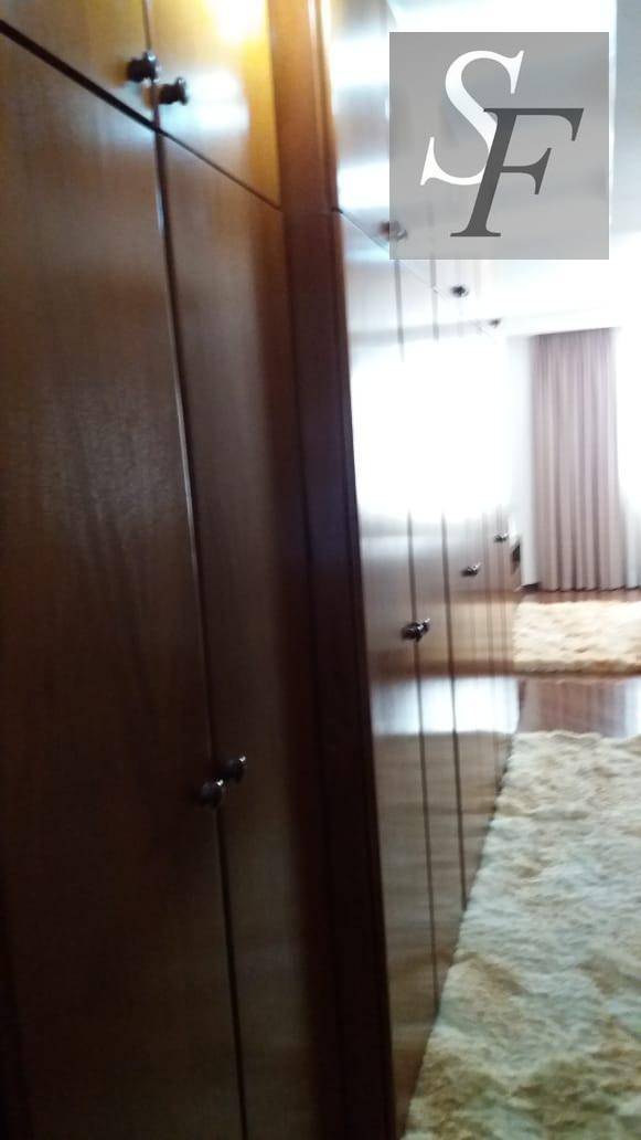 Apartamento à venda com 4 quartos, 212m² - Foto 14