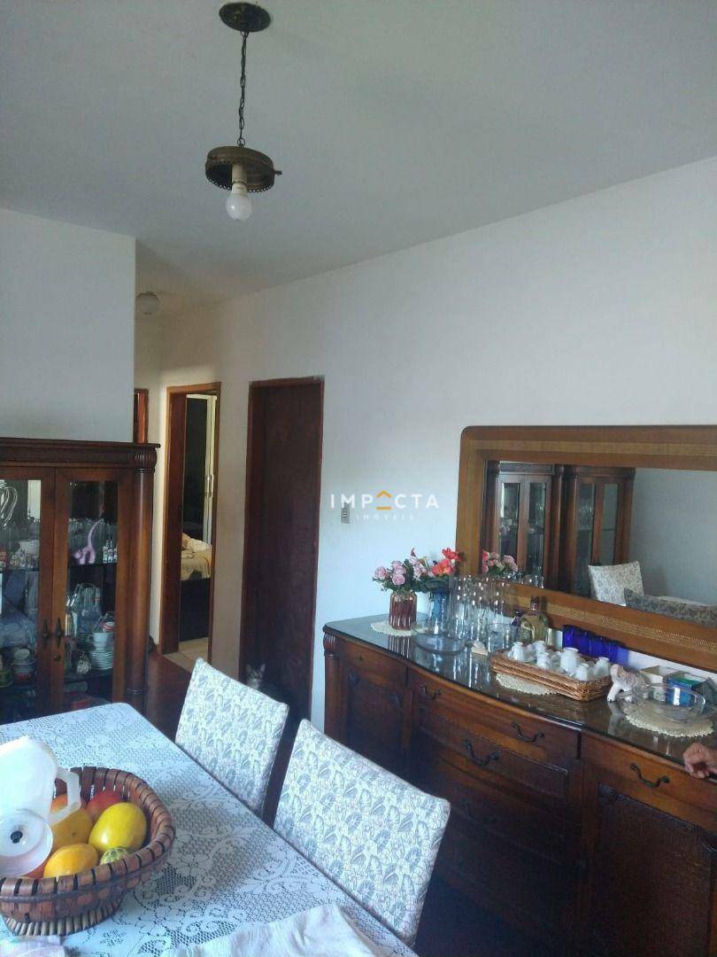 Casa à venda com 3 quartos, 150m² - Foto 1