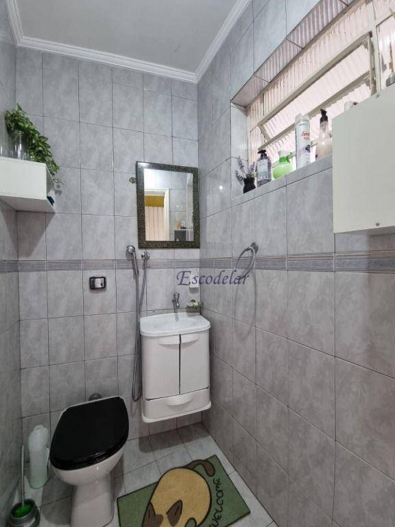 Sobrado à venda com 3 quartos, 234m² - Foto 11