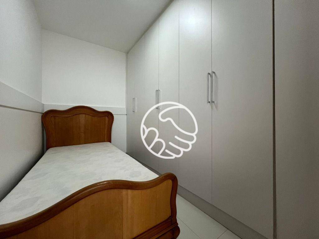 Apartamento para alugar com 3 quartos, 110m² - Foto 15