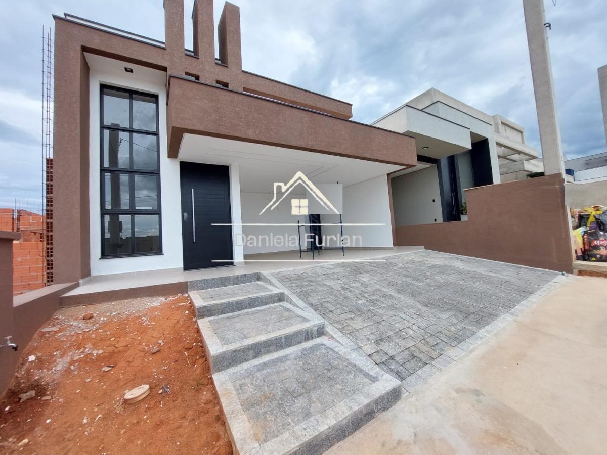 Casa de Condomínio à venda com 3 quartos, 137m² - Foto 1