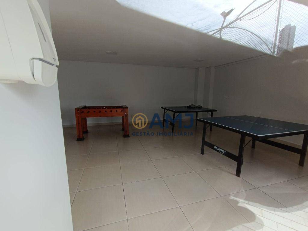 Apartamento para alugar com 2 quartos, 68m² - Foto 41