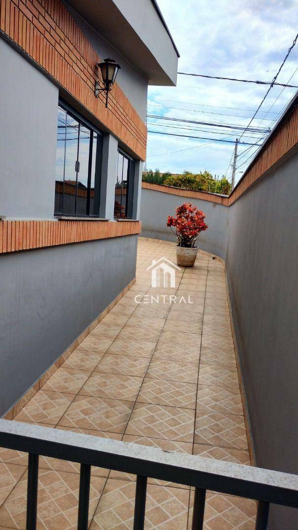 Casa à venda com 3 quartos, 225m² - Foto 15