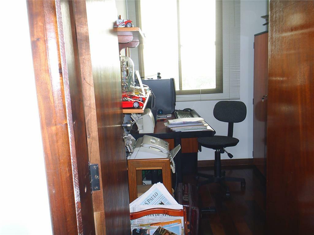 Apartamento à venda com 3 quartos, 110m² - Foto 8