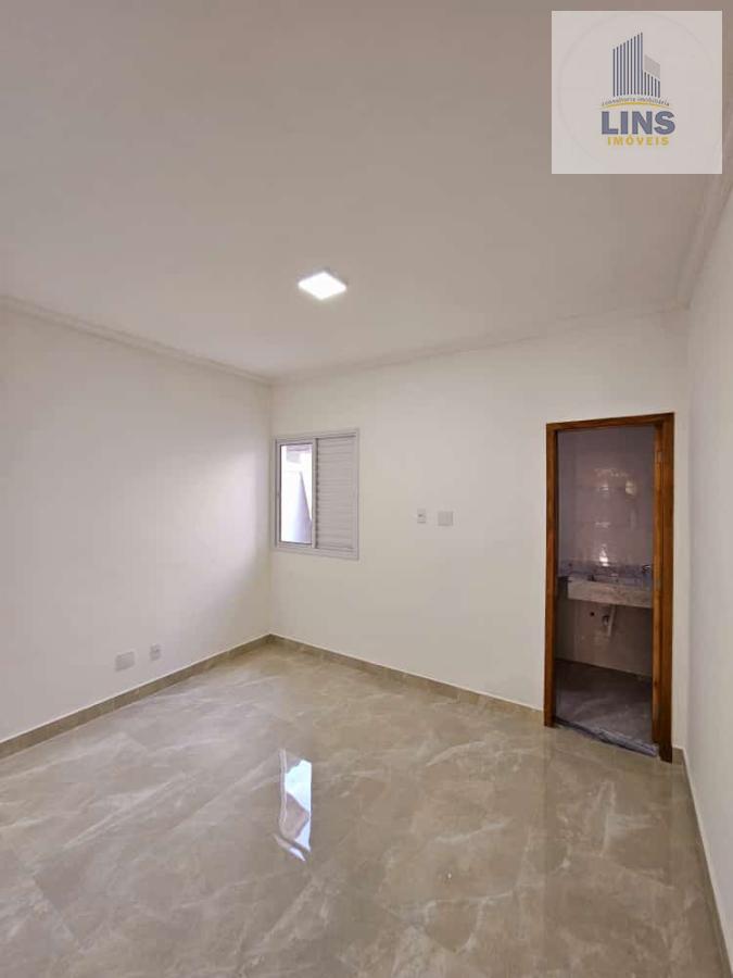 Casa à venda com 2 quartos, 70m² - Foto 11