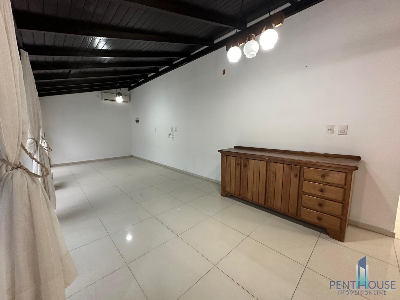 Casa à venda com 4 quartos, 202m² - Foto 16