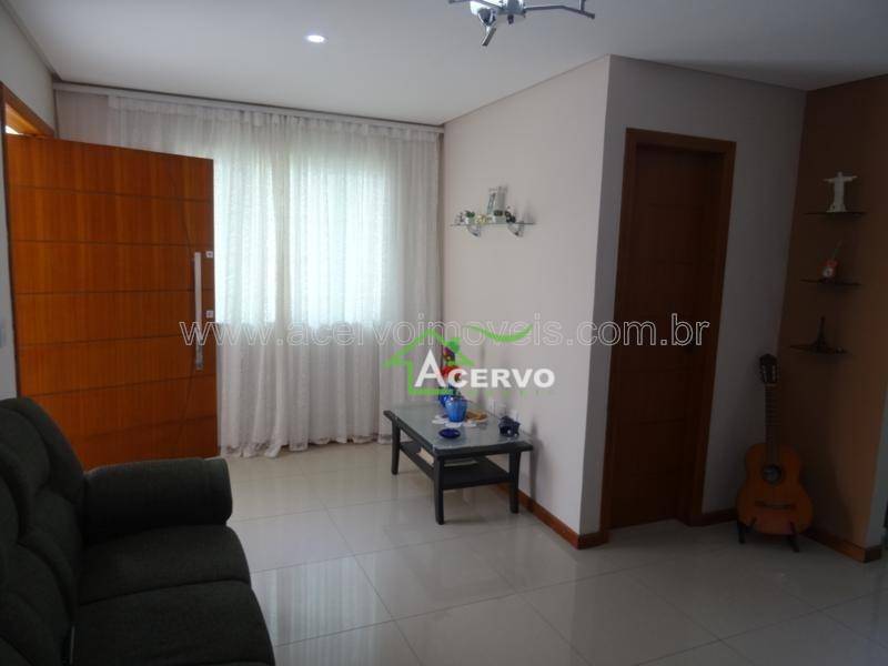 Casa à venda com 4 quartos, 103m² - Foto 5