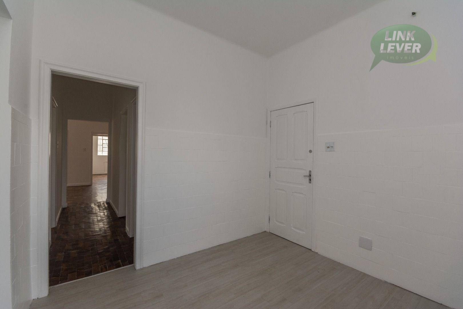 Apartamento para alugar com 3 quartos, 135m² - Foto 36