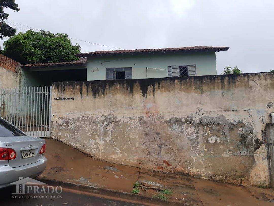 Casa à venda com 4 quartos, 210m² - Foto 3