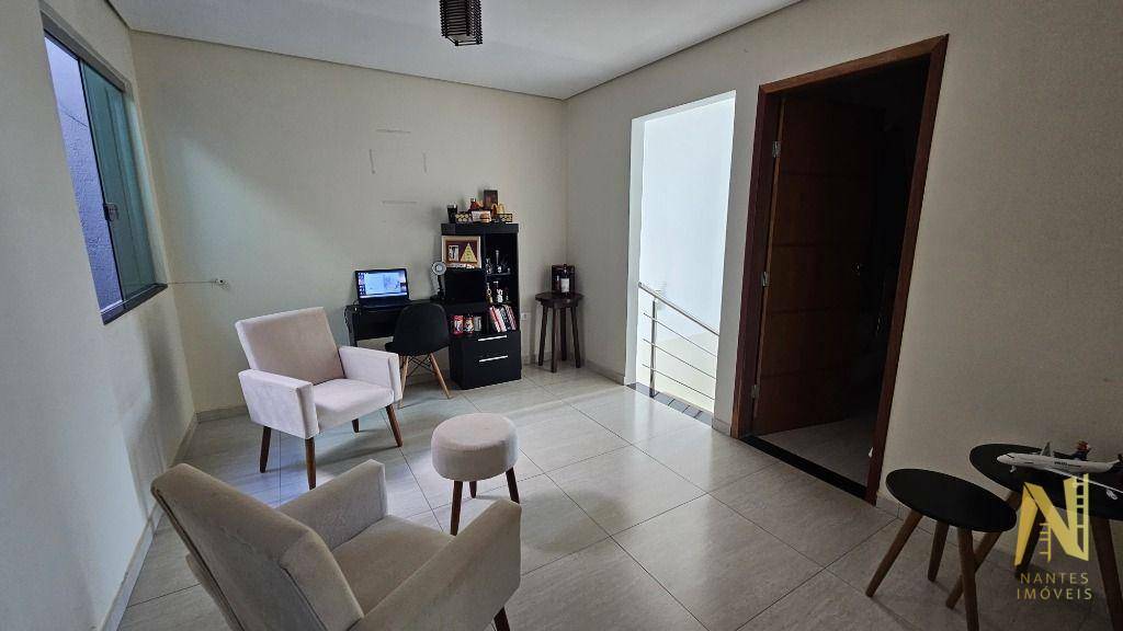 Casa à venda com 5 quartos, 271m² - Foto 15