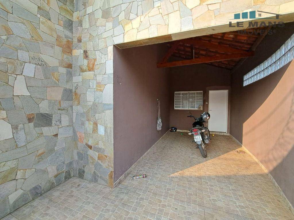 Casa à venda com 3 quartos, 105m² - Foto 9