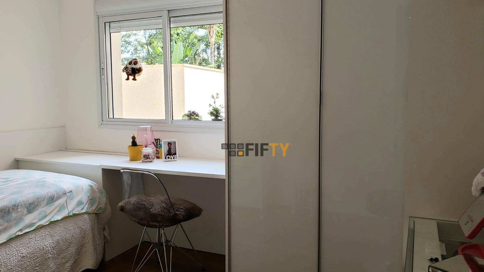 Apartamento à venda com 3 quartos, 234m² - Foto 16