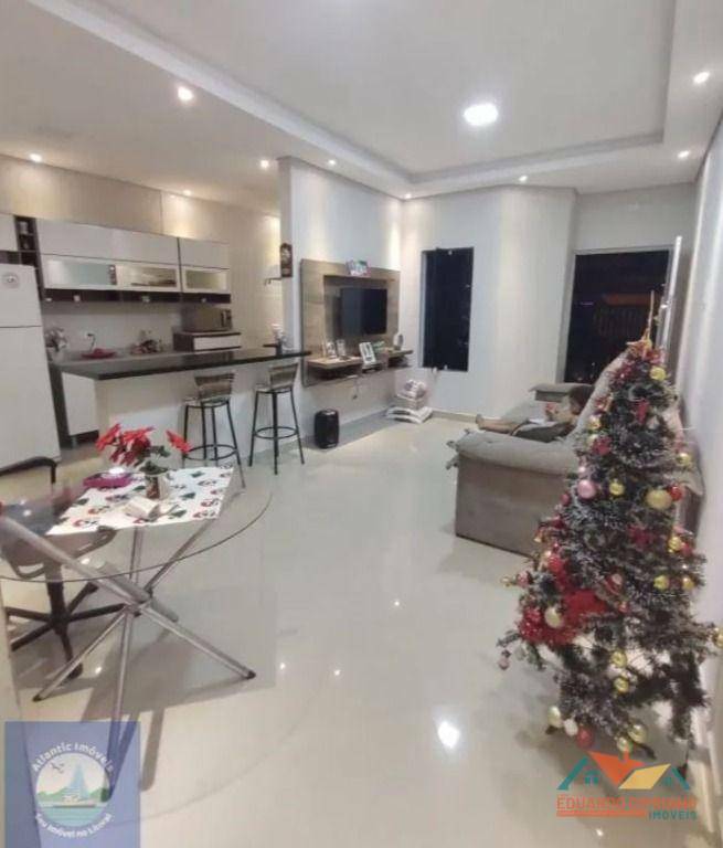 Casa à venda com 2 quartos, 70m² - Foto 1