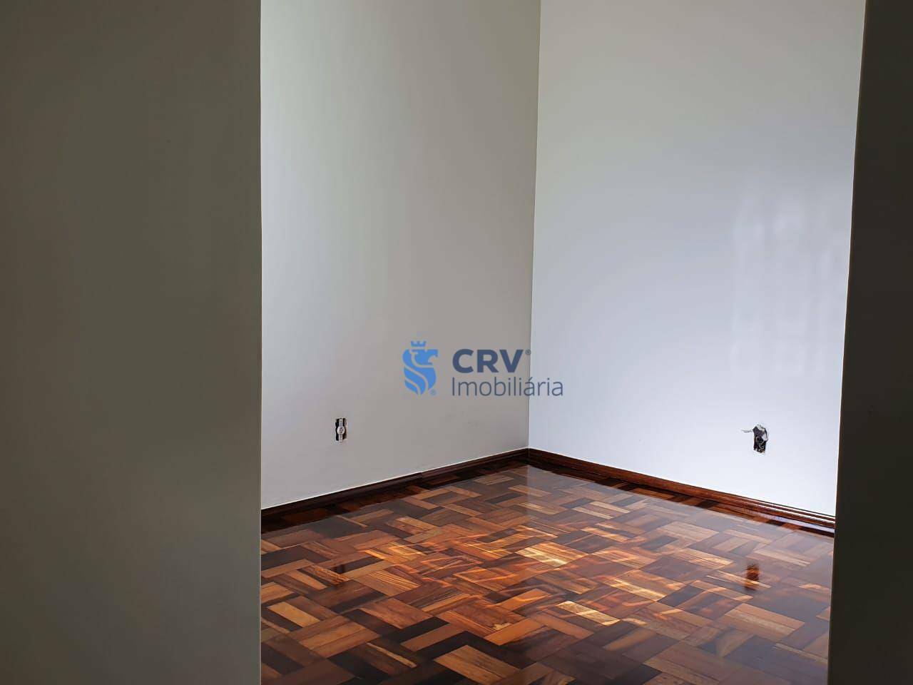 Casa à venda com 3 quartos, 215m² - Foto 8