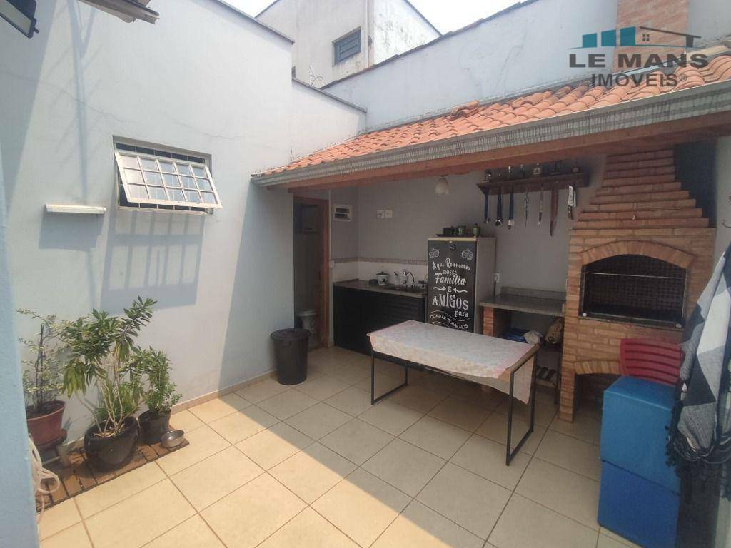 Casa à venda com 2 quartos, 91m² - Foto 12