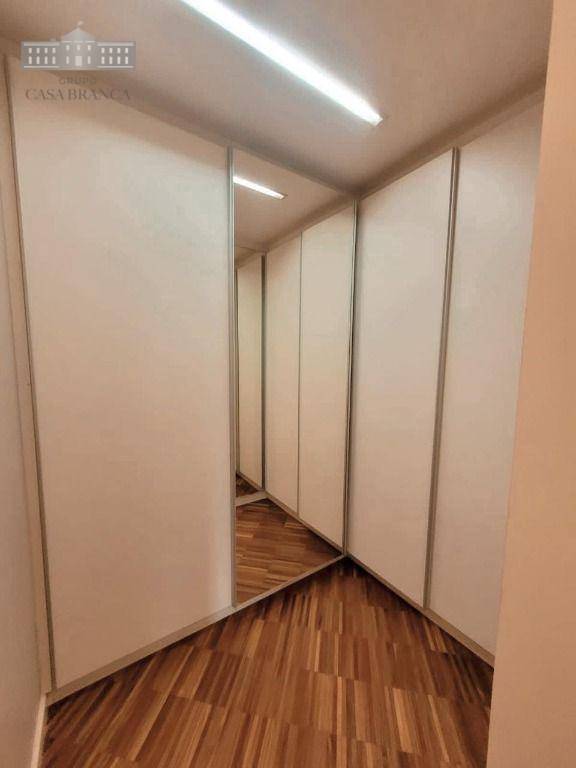 Apartamento para alugar com 3 quartos, 175m² - Foto 15