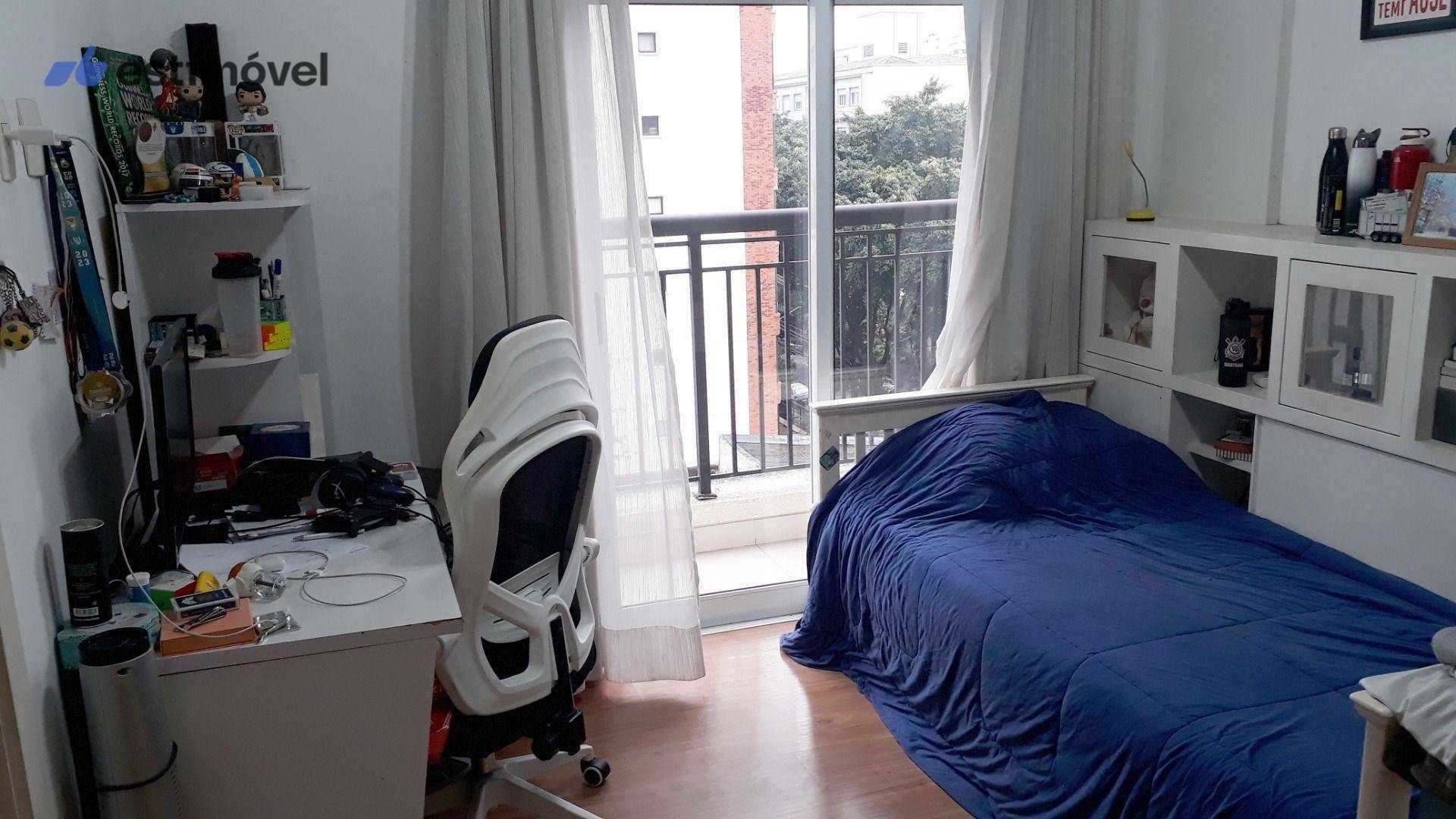 Apartamento à venda com 3 quartos, 240m² - Foto 13