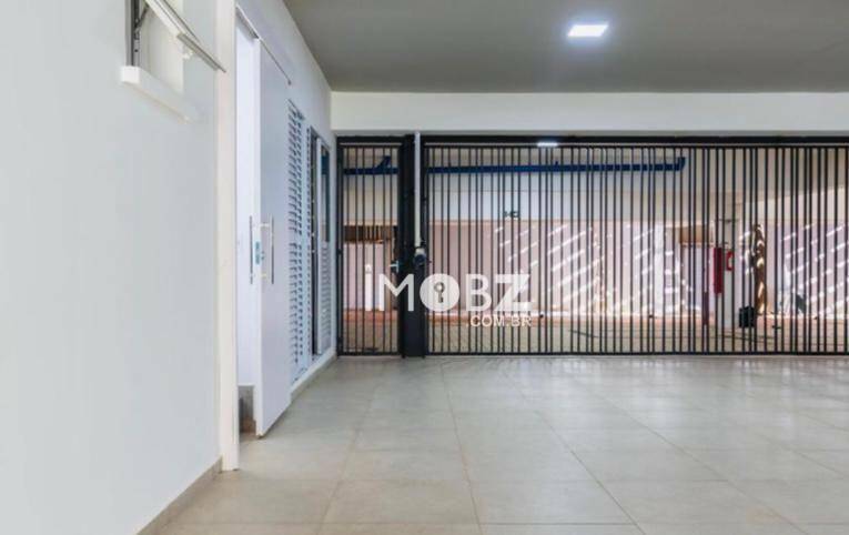 Casa de Condomínio à venda com 4 quartos, 424m² - Foto 2