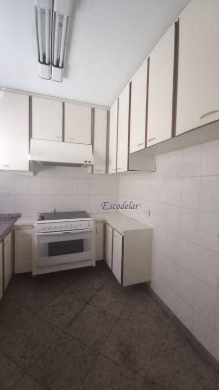 Sobrado à venda com 4 quartos, 350m² - Foto 24