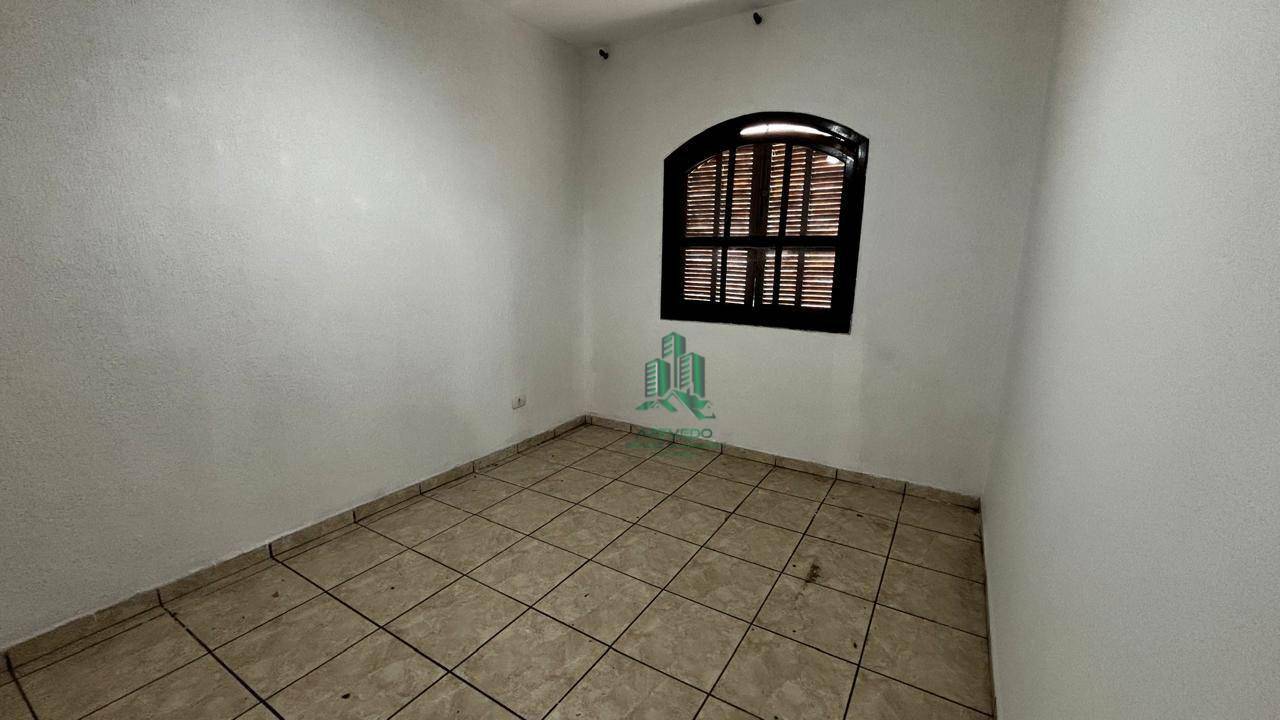 Apartamento para alugar com 2 quartos, 65m² - Foto 12