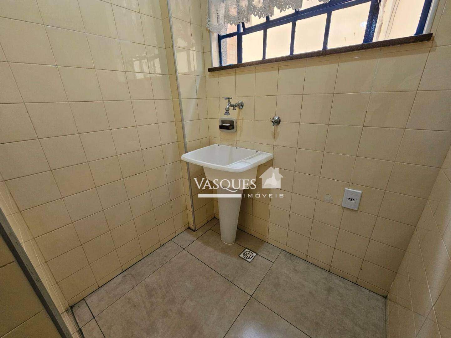 Apartamento à venda com 1 quarto, 40m² - Foto 11