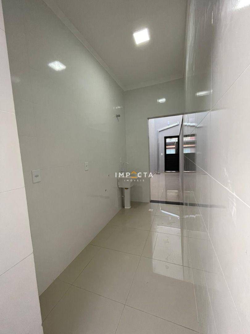 Casa à venda com 3 quartos, 122m² - Foto 3