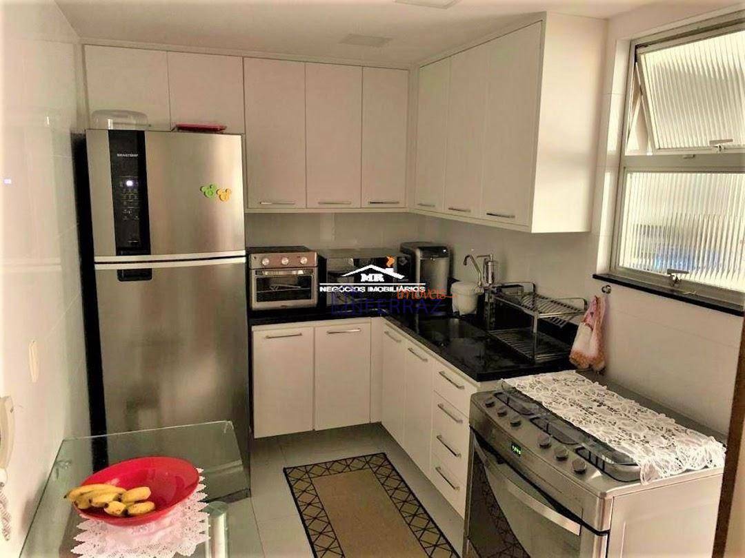 Apartamento à venda com 3 quartos, 130m² - Foto 3