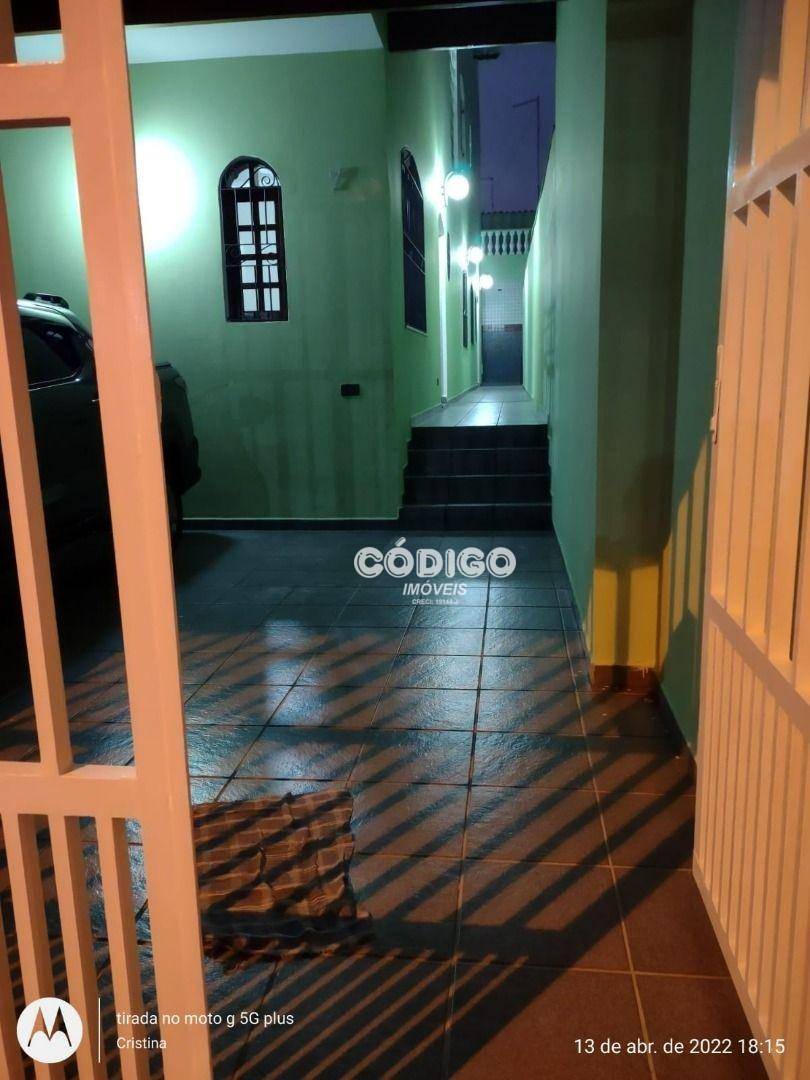 Sobrado à venda com 3 quartos, 249m² - Foto 3