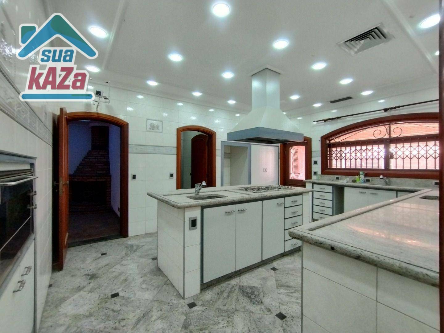 Casa à venda e aluguel com 4 quartos, 900m² - Foto 17