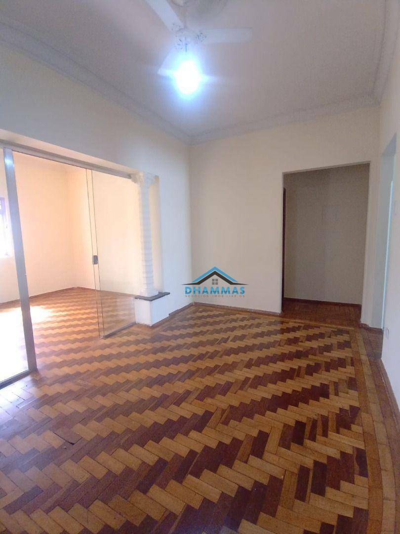 Casa à venda com 3 quartos, 240m² - Foto 5