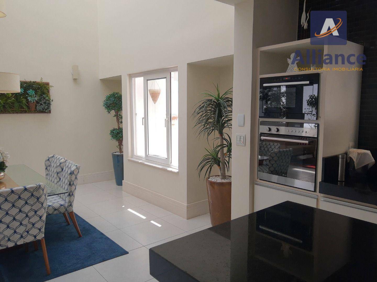 Casa de Condomínio à venda com 4 quartos, 360m² - Foto 15