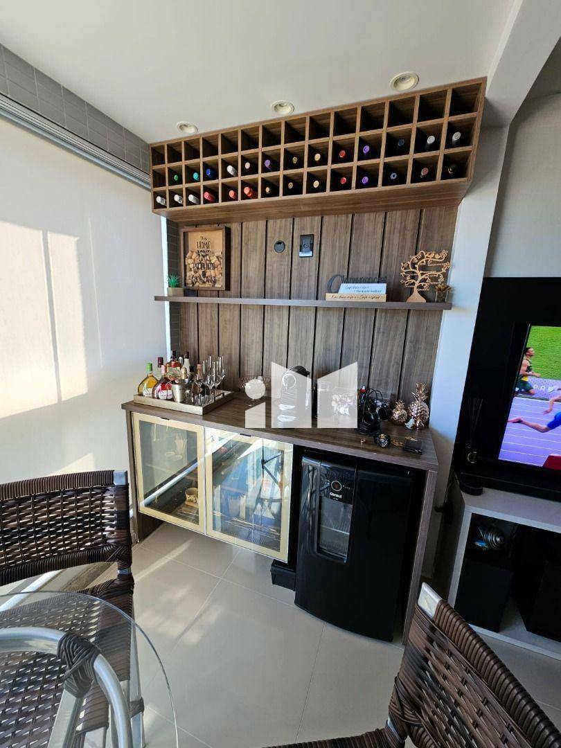 Apartamento à venda com 2 quartos, 63m² - Foto 7