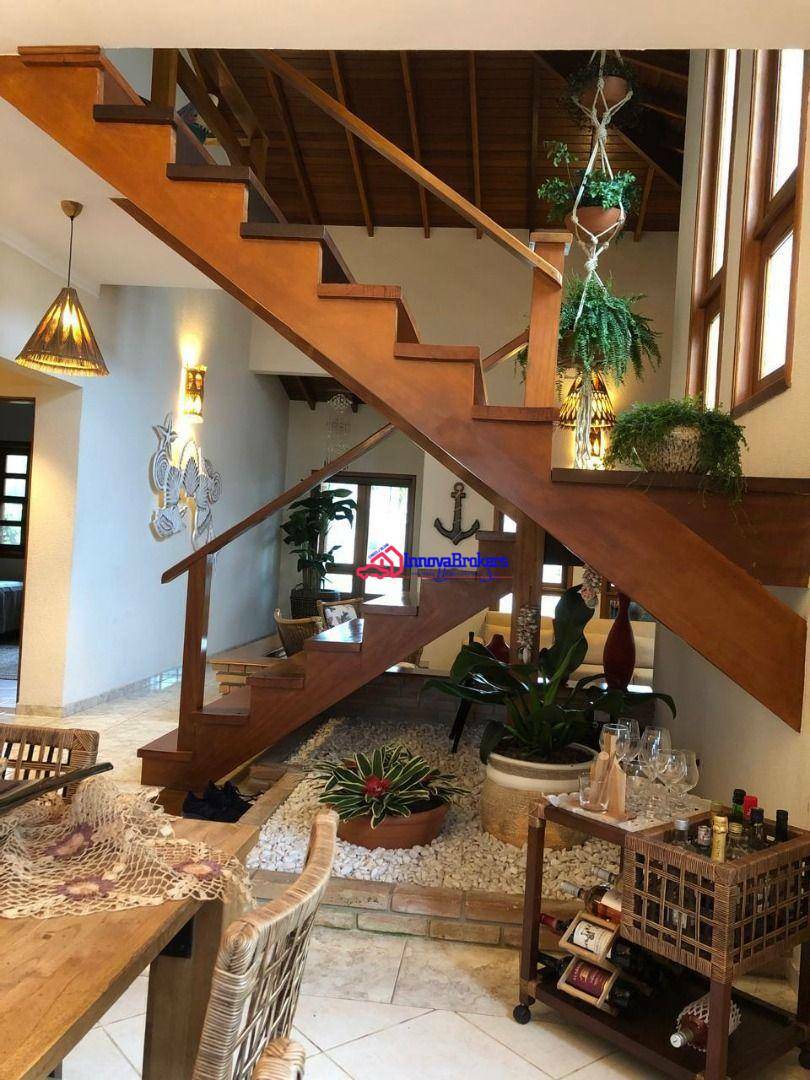 Sobrado à venda com 4 quartos, 240m² - Foto 3