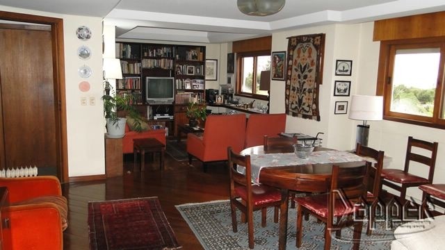 Apartamento à venda com 4 quartos, 208m² - Foto 2