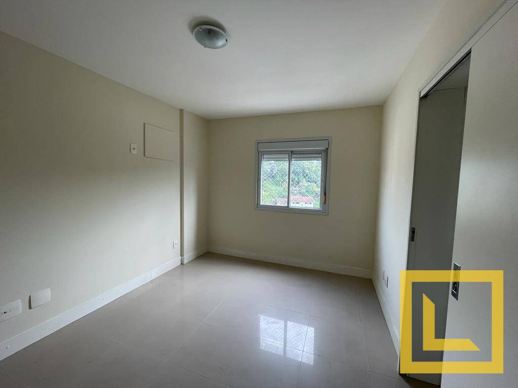 Apartamento à venda com 3 quartos, 106m² - Foto 6