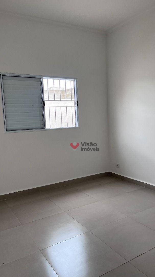 Casa à venda com 3 quartos, 94m² - Foto 11