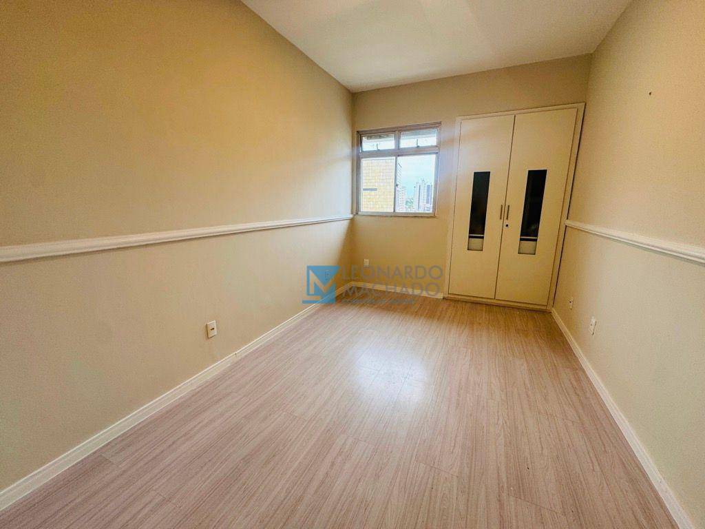 Apartamento à venda com 3 quartos, 118m² - Foto 10