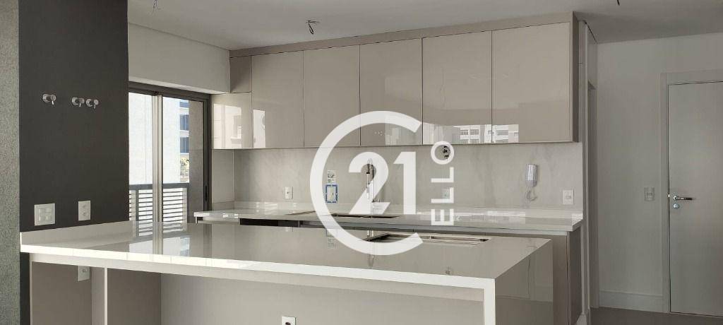 Apartamento para alugar com 2 quartos, 142m² - Foto 5