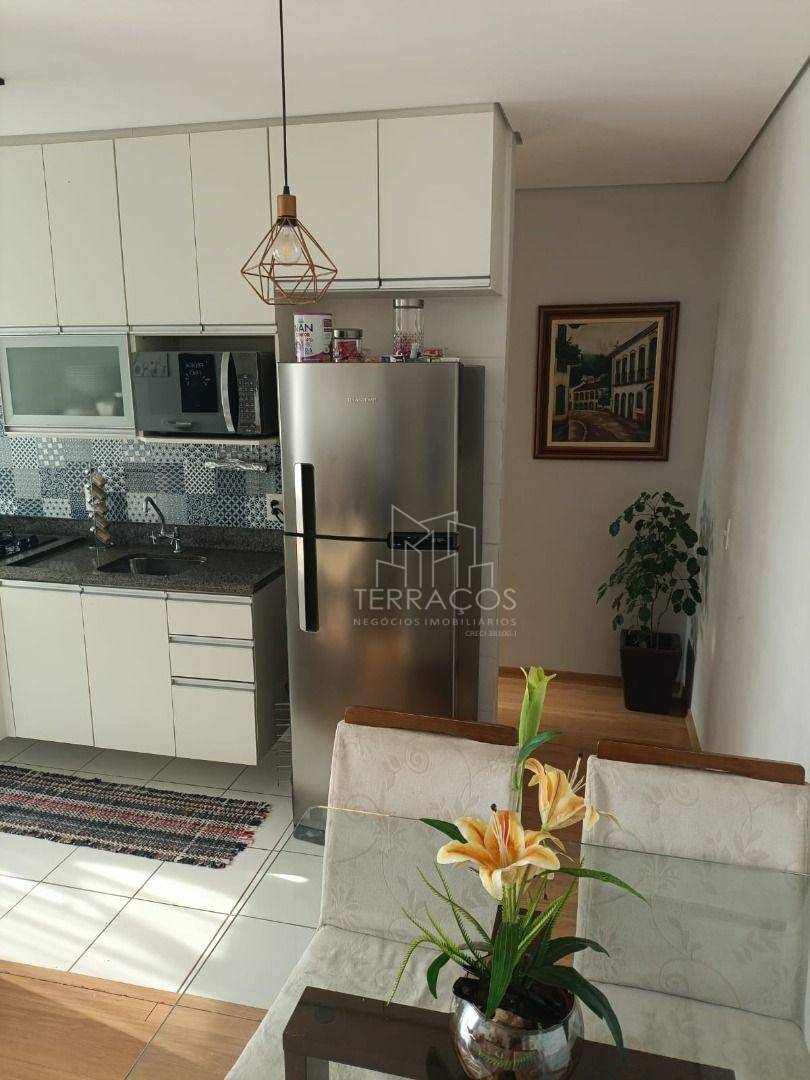 Apartamento à venda com 2 quartos, 49m² - Foto 2